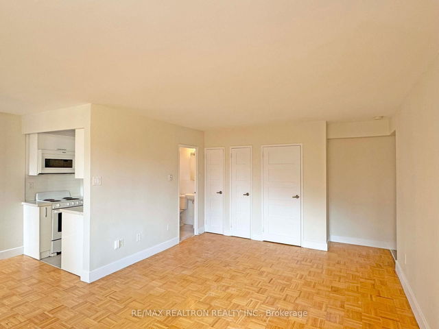 207 - 55 Isabella Street