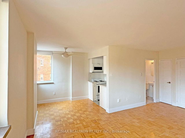 207 - 55 Isabella Street