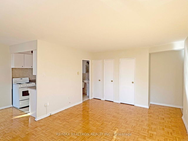 407 - 55 Isabella Street