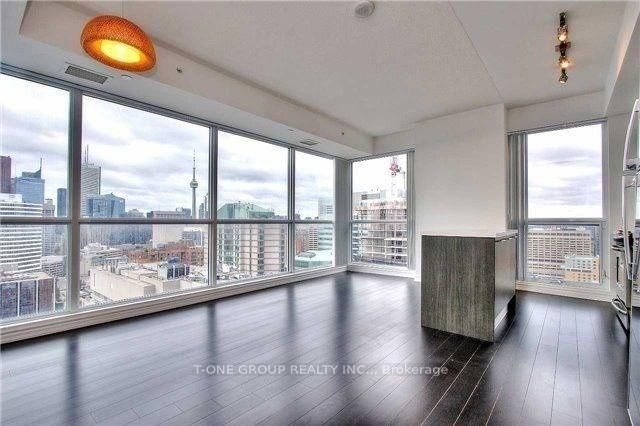 2910 - 386 Yonge Street
