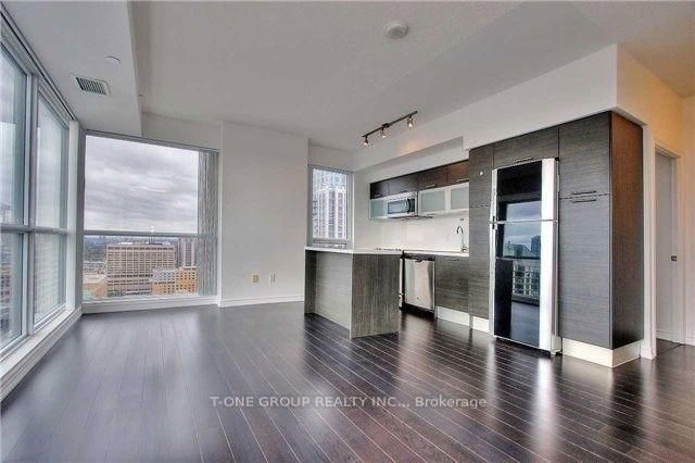 2910 - 386 Yonge Street