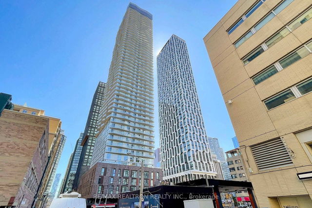 414 - 100 Dalhousie Street