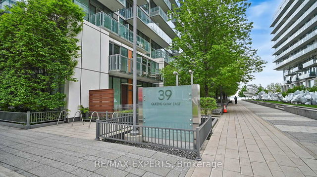 934 - 39 Queens Quay