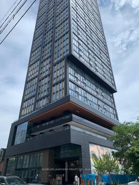 1701 - 319 Jarvis Street