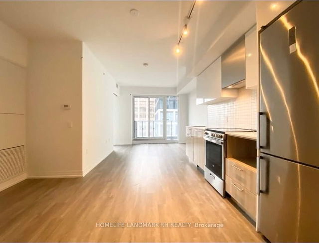 1219 - 251 Jarvis Street