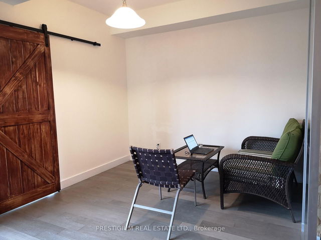 17 Dundonald Street