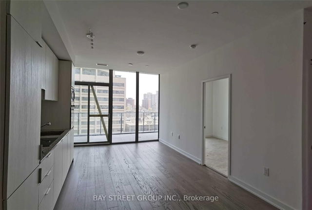 510 - 11 Wellesley Street