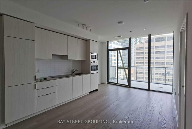 510 - 11 Wellesley Street