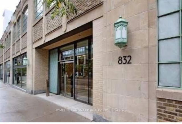 3310 - 832 Bay Street