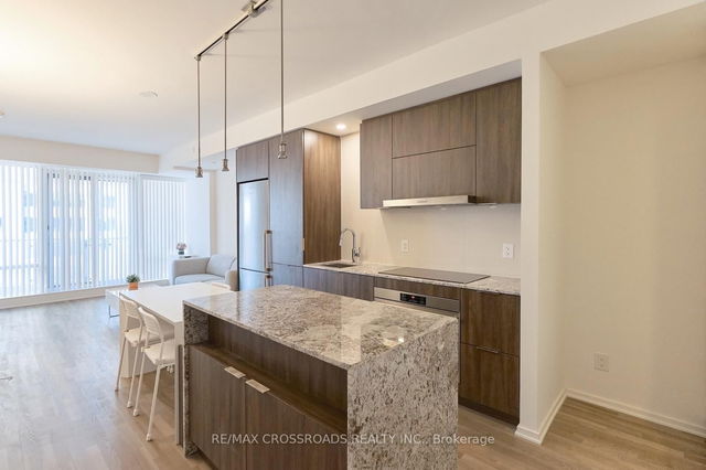 2711 - 1 Bloor Street