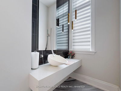 41 Glentworth Rd, Toronto - Don Valley Village image-0-3