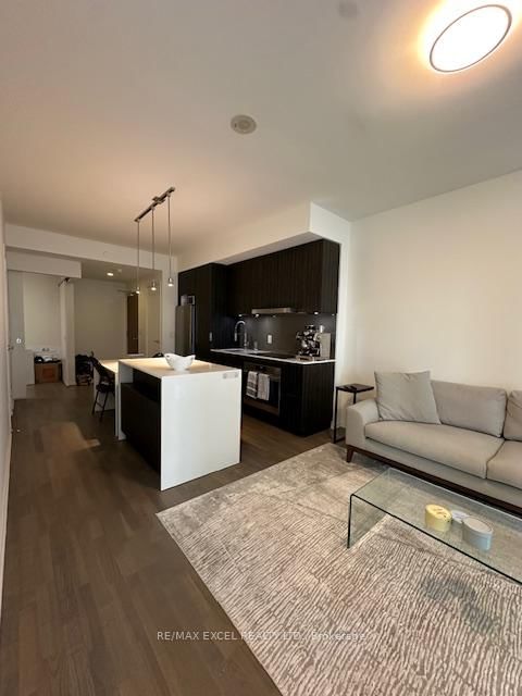 #2608 - 1 Bloor St., Street