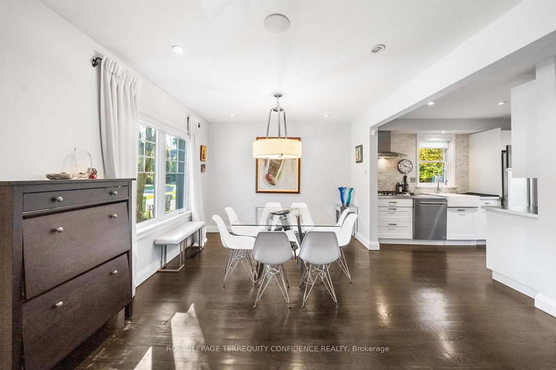 45 Glenborough Park Cres, Toronto, M2R 2G4 | Image 3