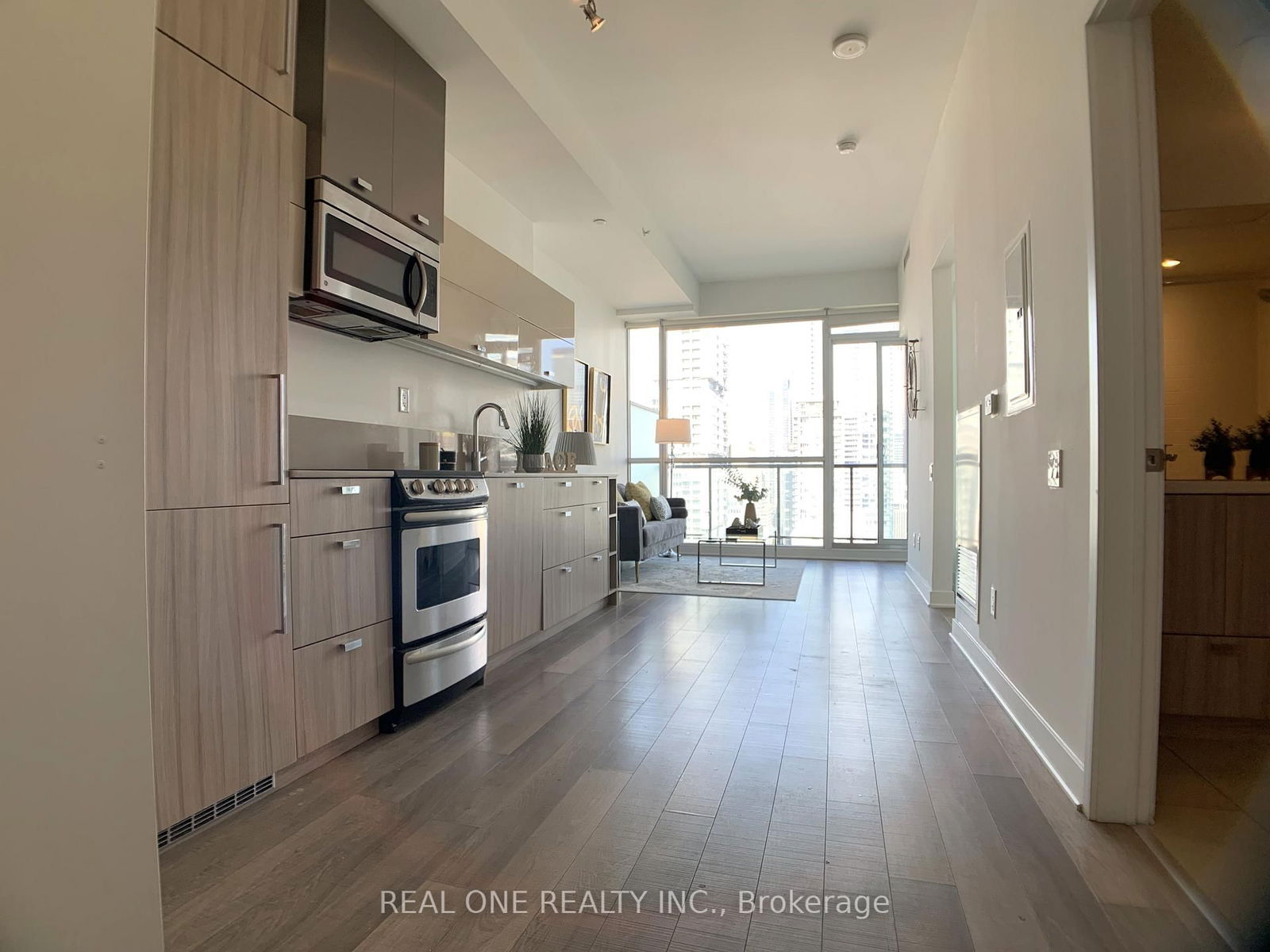 Condo for sale at 2306-290 Adelaide Street, Toronto, Waterfront Communities C1, M5V 1P6 - MLS: C12188043