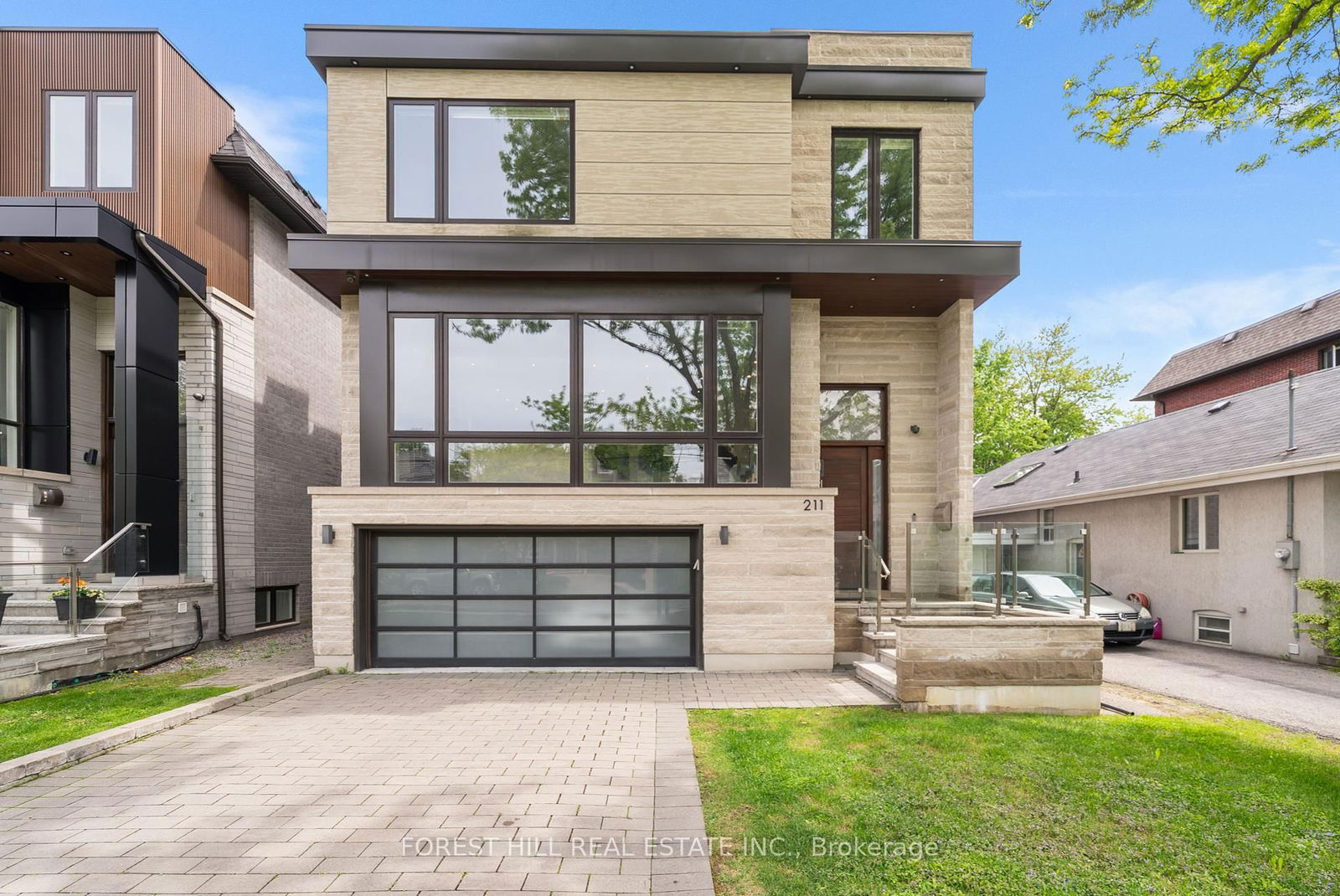 Detached House for sale at 211 Johnston Avenue, Toronto, Lansing-Westgate, M2N 1H4 - MLS: C12188143