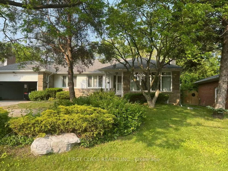 home for lease on 2631 Bayview Avenue