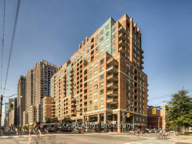 887 Bay Street