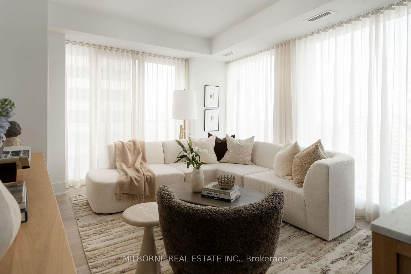 Condo for sale at 1405-470 Front St W, Toronto, Waterfront Communities C1, M5V 0V6 - MLS: C12188199