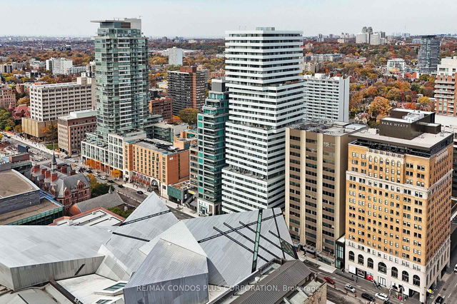 2105 - 200 Bloor Street