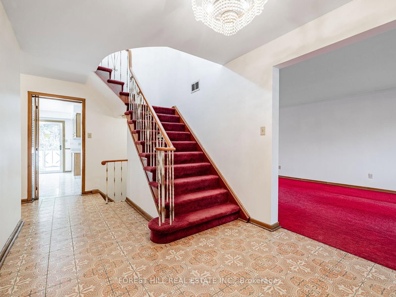 522 Cummer Ave, Toronto, M2K 2L9 | Image 2