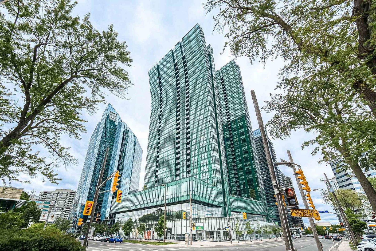 Condo for sale at 3201-11 Bogert Avenue, Toronto, Lansing-Westgate, M2N 0H4 - MLS: C12188665