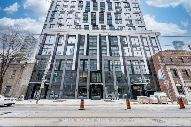 2811 - 252 Church Street