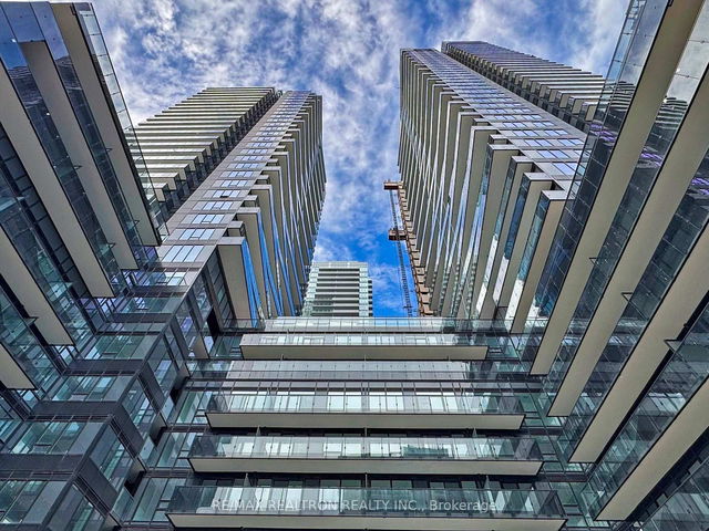510 - 127 Broadway Avenue