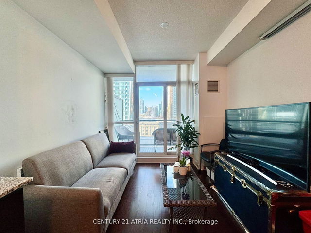 1305 - 1 Scott Street