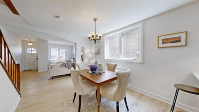 110 Roseneath Gdns, Toronto - Oakwood Village image-0-4