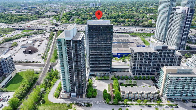 711 - 29 Singer Court