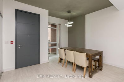 Unit TH 3 — 220 George St, Toronto - Moss Park image-0-3