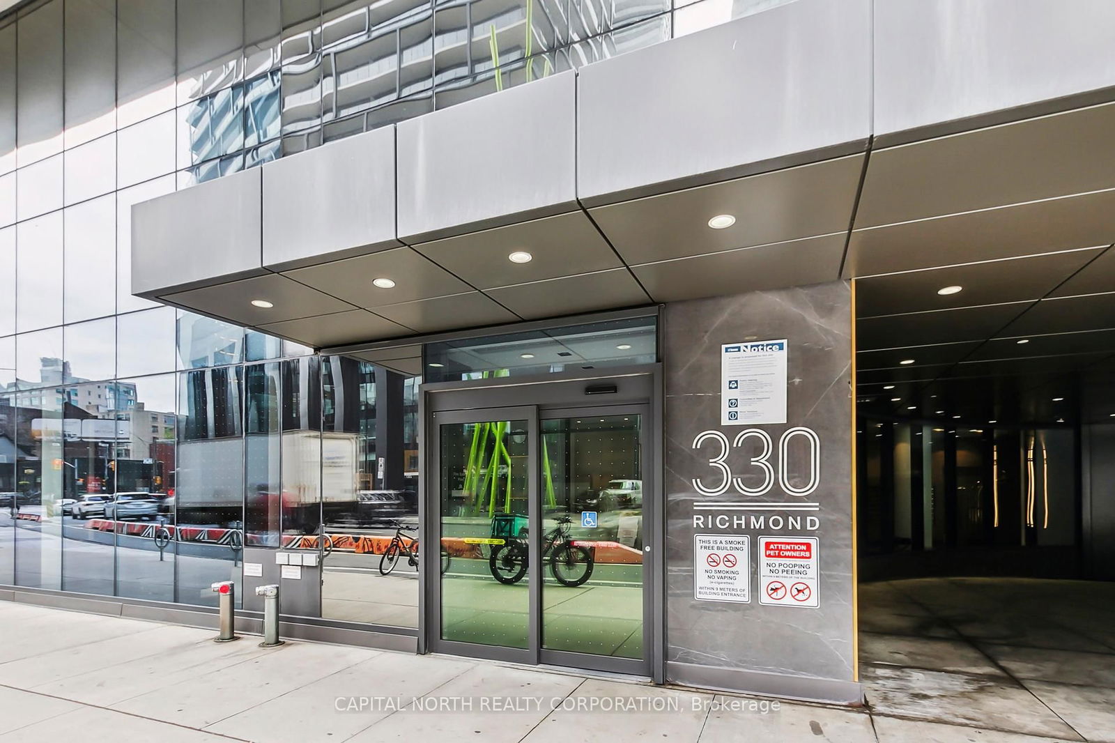 Condo for sale at 2507-330 Richmond Street, Toronto, Waterfront Communities C1, M5V 1X2 - MLS: C12189602