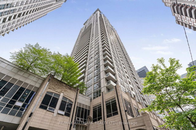 1403 - 761 Bay Street