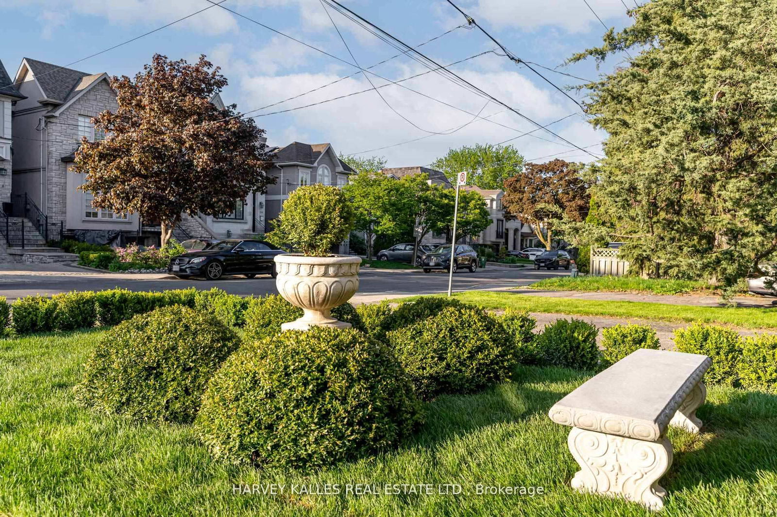 Detached House for sale at 213 Brooke Avenue, Toronto, Bedford Park-Nortown, M5M 2K7 - MLS: C12189803