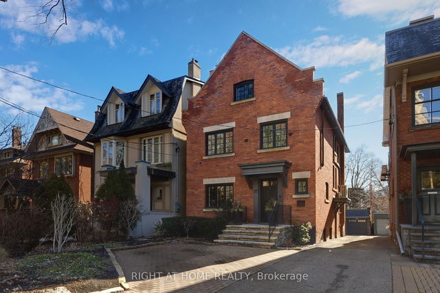 27 Woodlawn Avenue