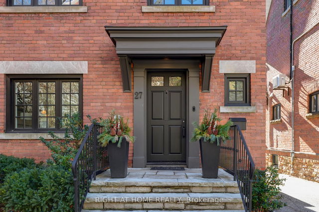 27 Woodlawn Avenue