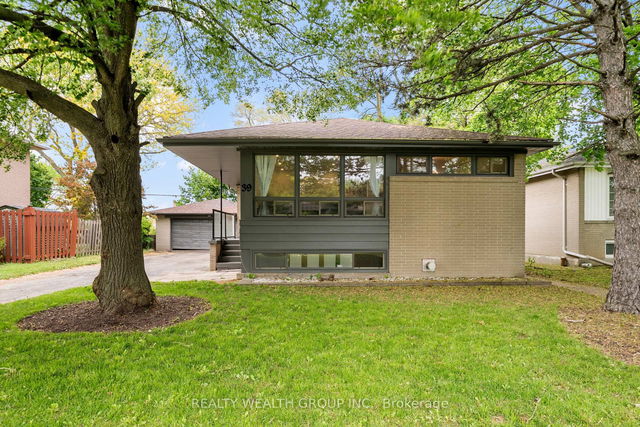 39 Treadgold Crescent