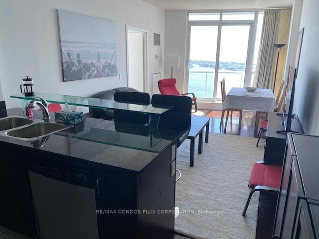 2408 - 218 Queens Quay N/A