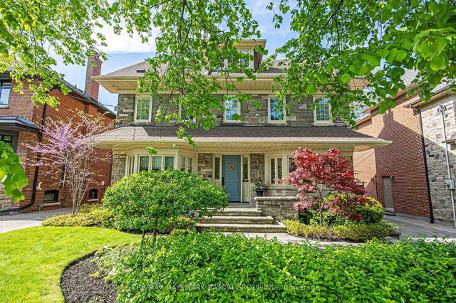 190 Strathallan Boulevard