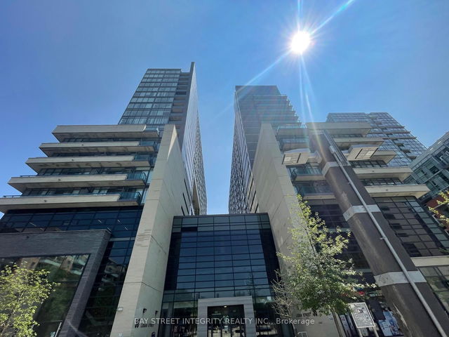1519W - 36 Lisgar Street
