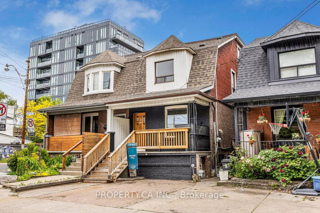 889 Palmerston Avenue