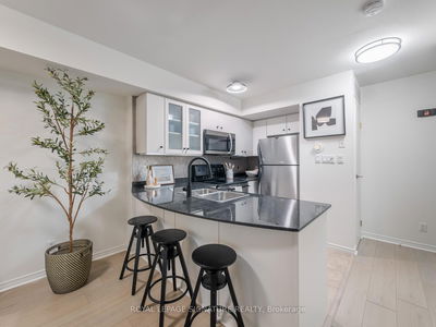 Unit 712 — 42 Western Battery Rd, Toronto - Niagara image-0-4