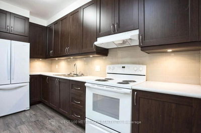 Unit Upper Rear — 1570 Dundas St, Toronto - Little Portugal image-0-4