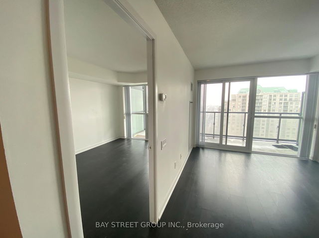 1910 - 5168 Yonge Street