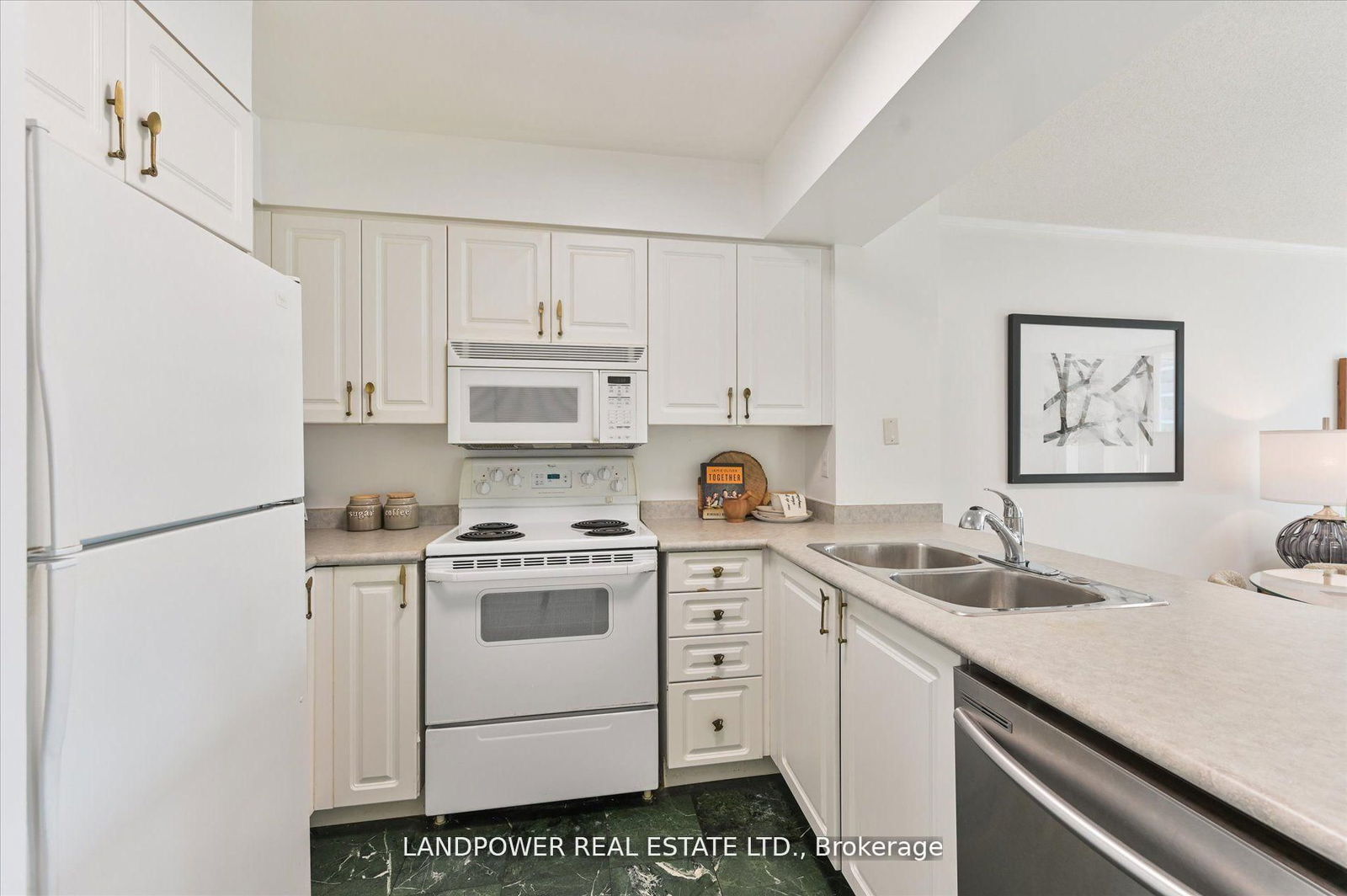 Condo for sale at 2108-750 Bay Street, Toronto, Bay Street Corridor, M5G 1N6 - MLS: C12190960