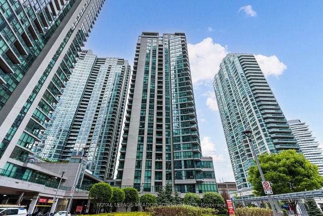 1801 - 12 Yonge Street
