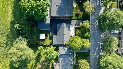 11 Kenton Dr, Toronto - Newtonbrook West image-0-2