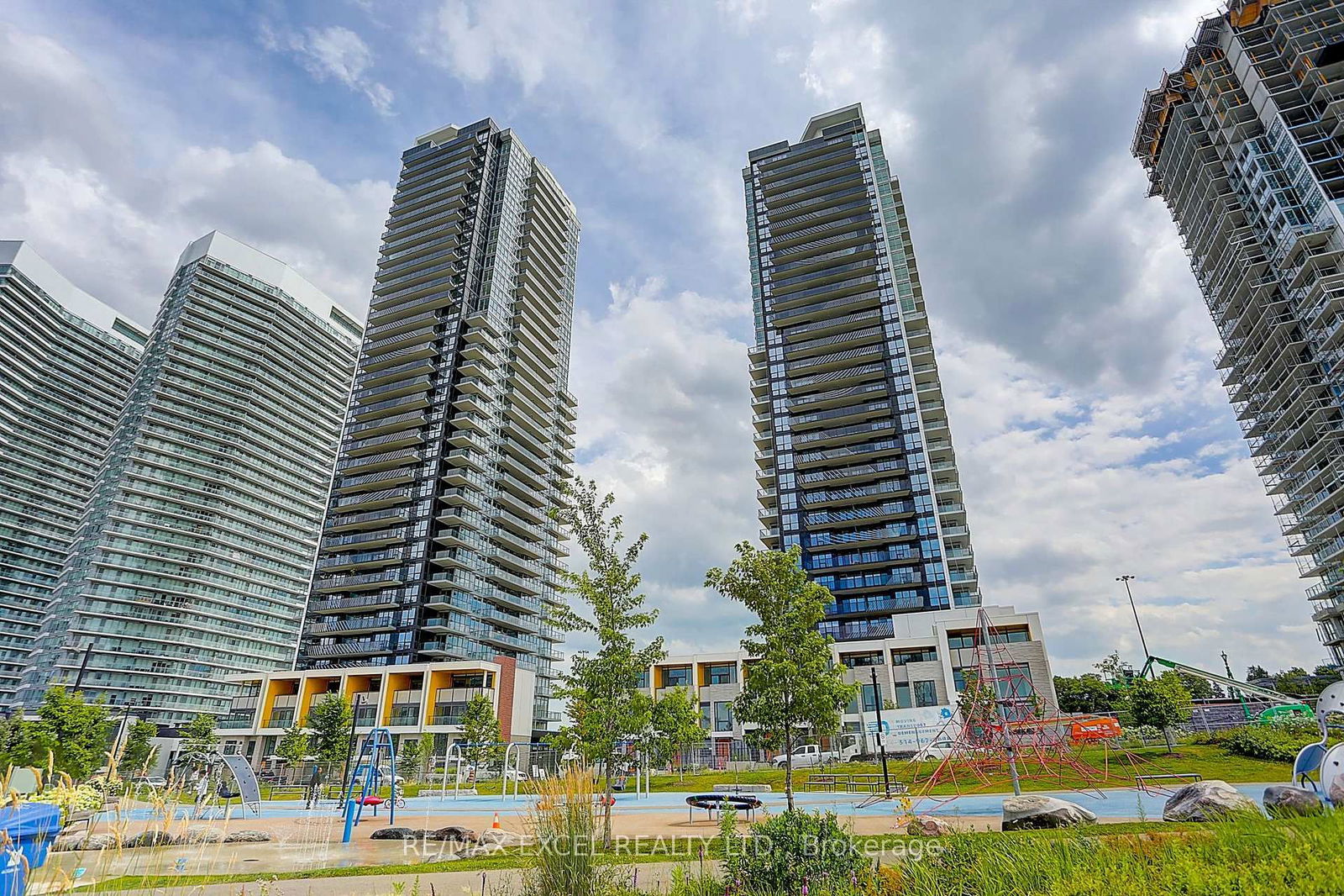 Condo for sale at 2001-85 McMahon Drive, Toronto, Bayview Village, M2K 0H1 - MLS: C12191342