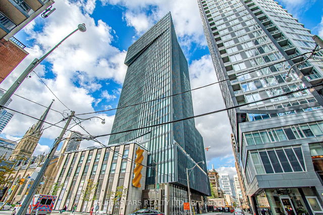 PH209 - 60 Shuter Street