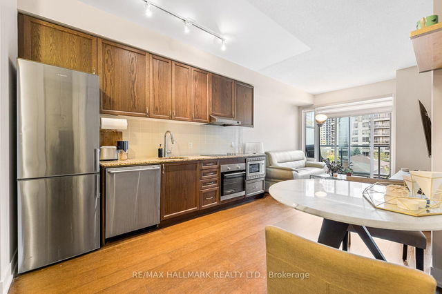 226 - 7 Kenaston Gardens